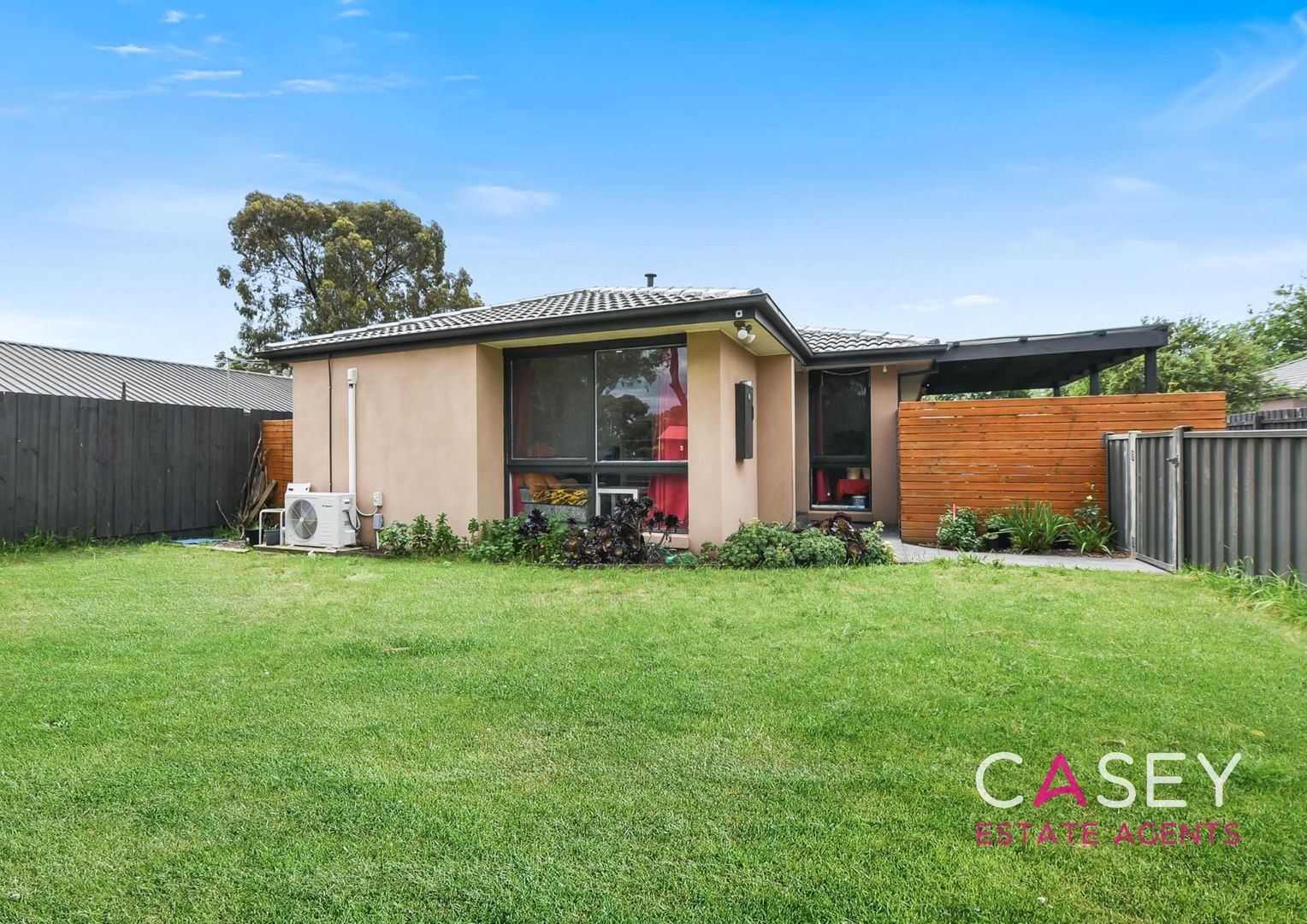 138 Endeavour Drive, Cranbourne North Property History & Address