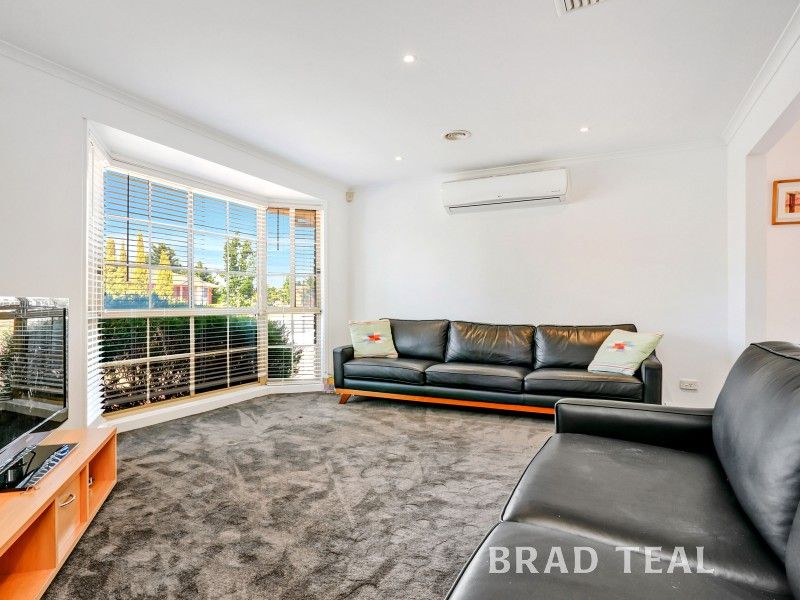 2 Hatton Court, Sydenham VIC 3037, Image 1