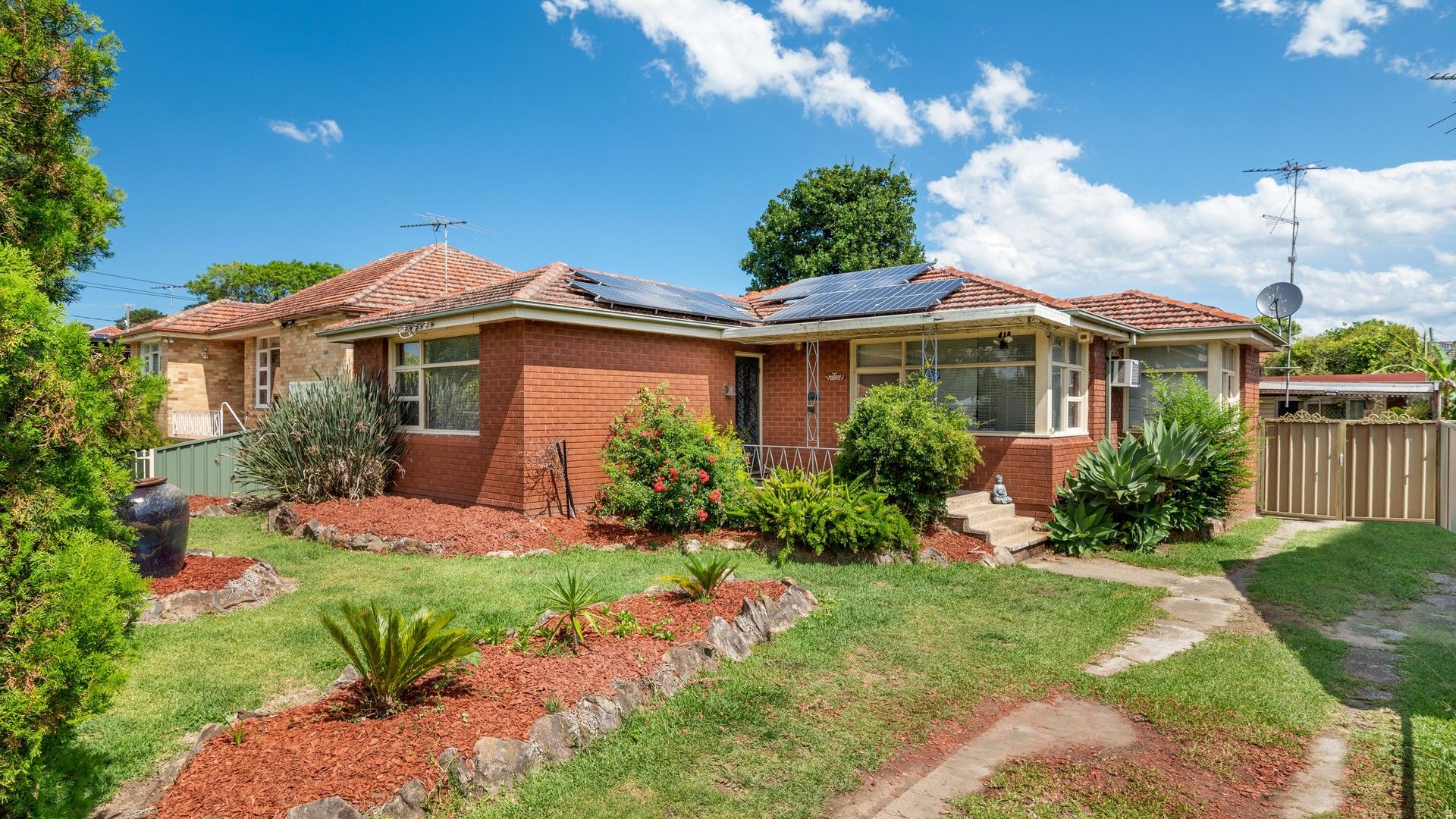 3 Windsor Street, Macquarie Fields NSW 2564, Image 0