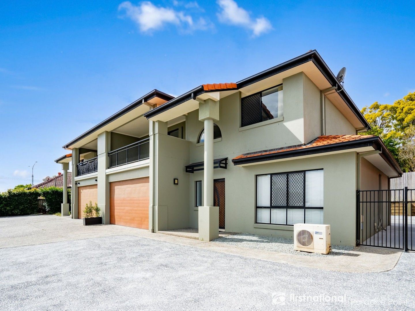 3 bedrooms Townhouse in 5 Mal Burke Street SOUTHPORT QLD, 4215