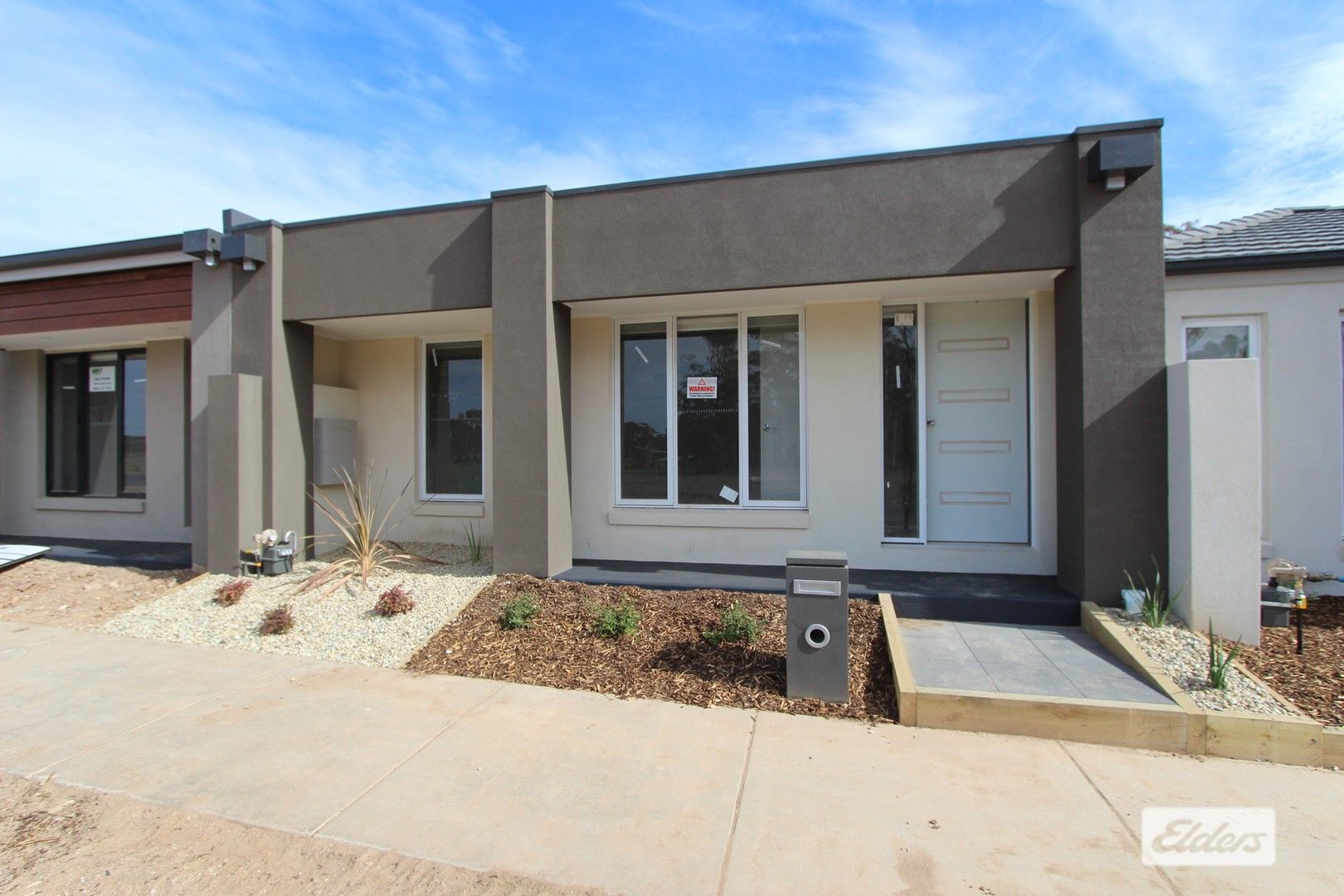 3 bedrooms House in 30 Whirrakee Parade HUNTLY VIC, 3551