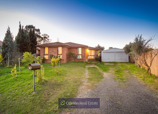 6 Lomond Court, Endeavour Hills VIC 3802