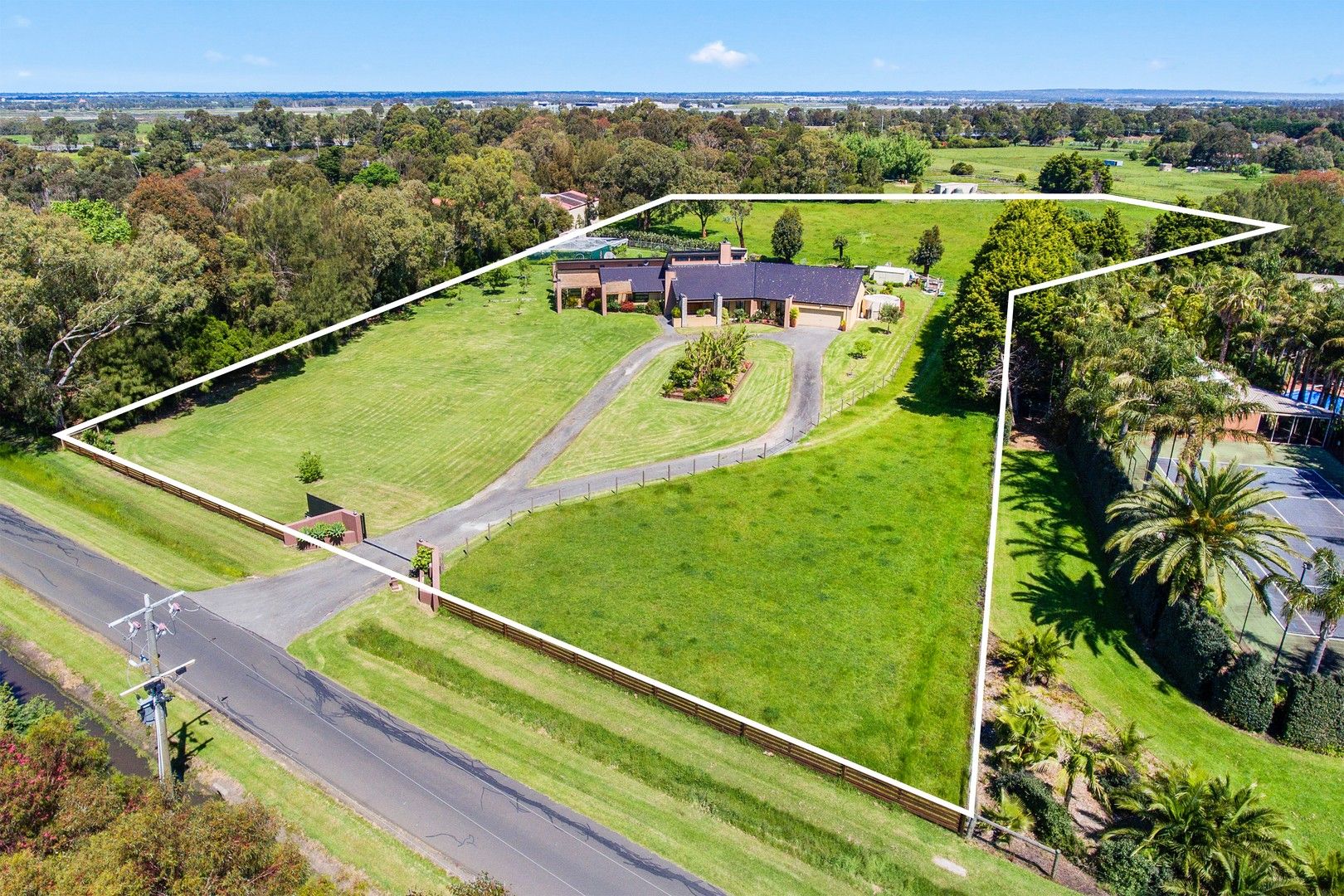 41 GREENPATCH DRIVE, Bangholme VIC 3175, Image 2