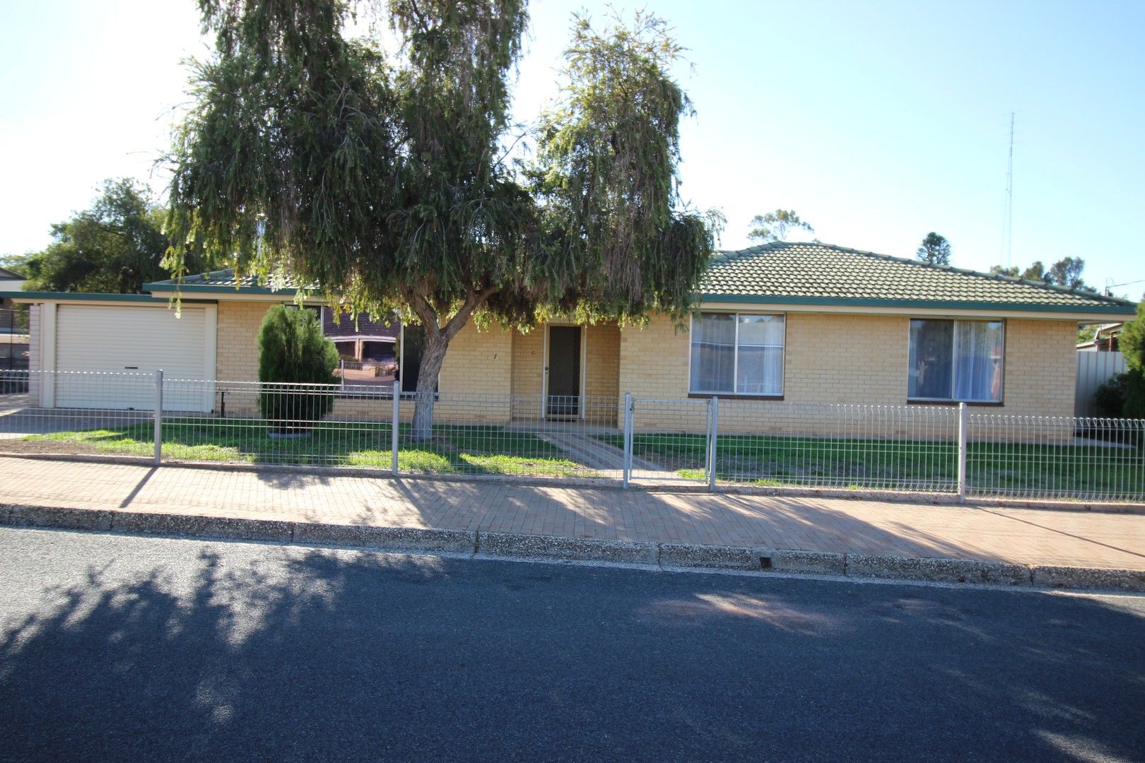 1 Miller Street, Waikerie SA 5330, Image 0