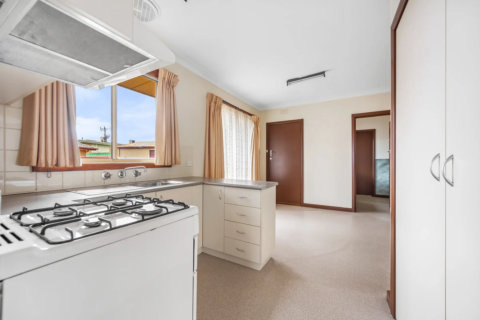 Additional image 8 of 60 Lake Street, Wendouree VIC 3355