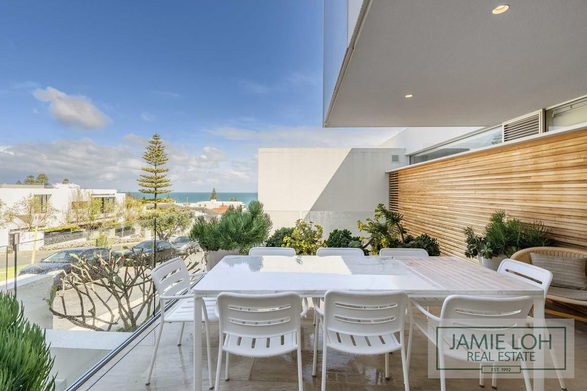 4/15 Overton Gardens, Cottesloe WA 6011, Image 2