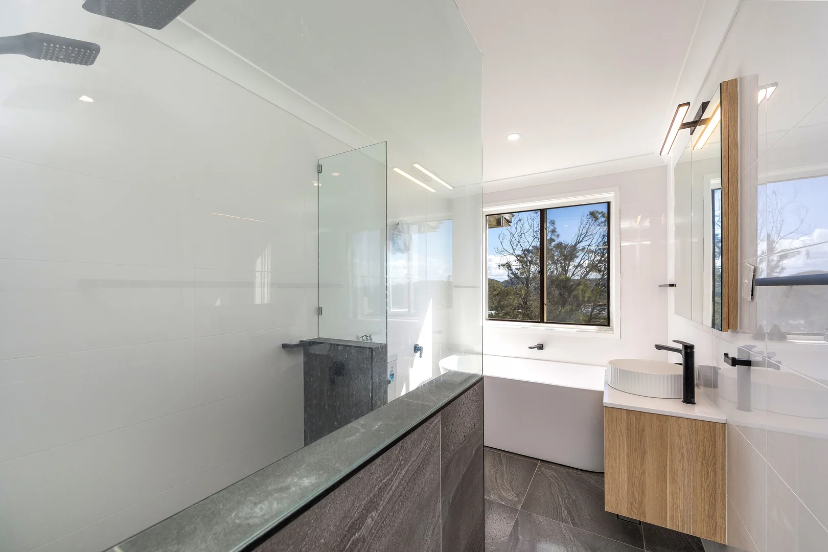 Additional image 8 of 13 Yakaloo Crescent, Forresters Beach NSW 2260