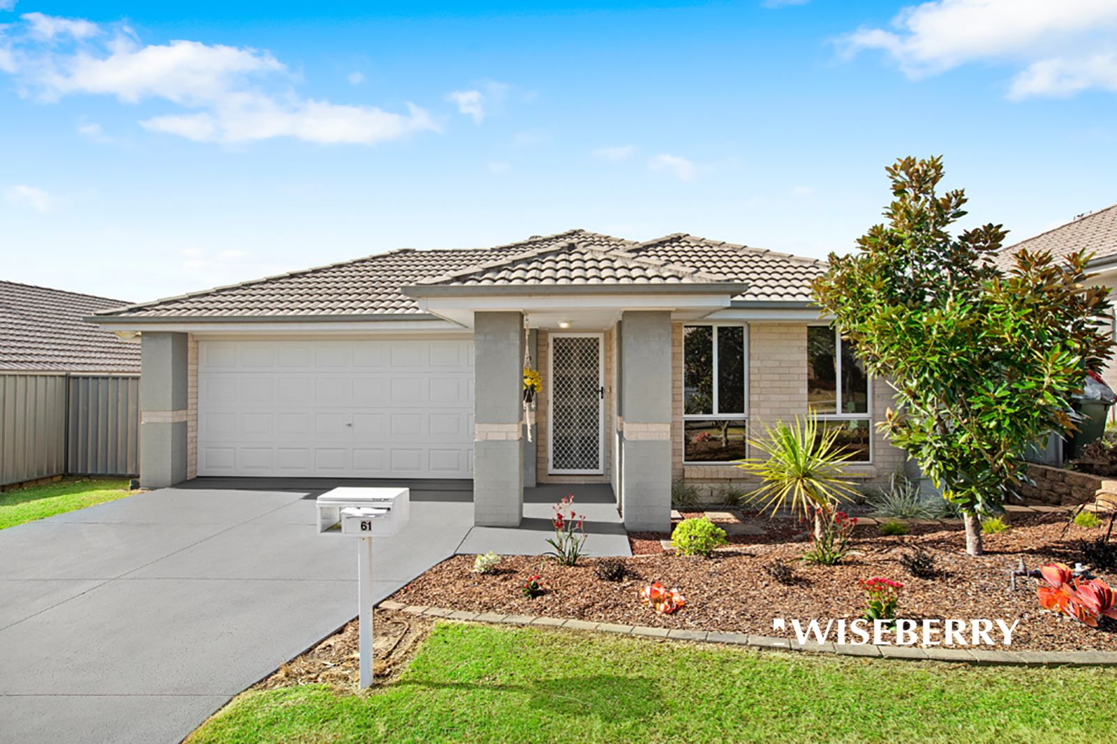 4 bedrooms House in 61 Settlement Drive WADALBA NSW, 2259