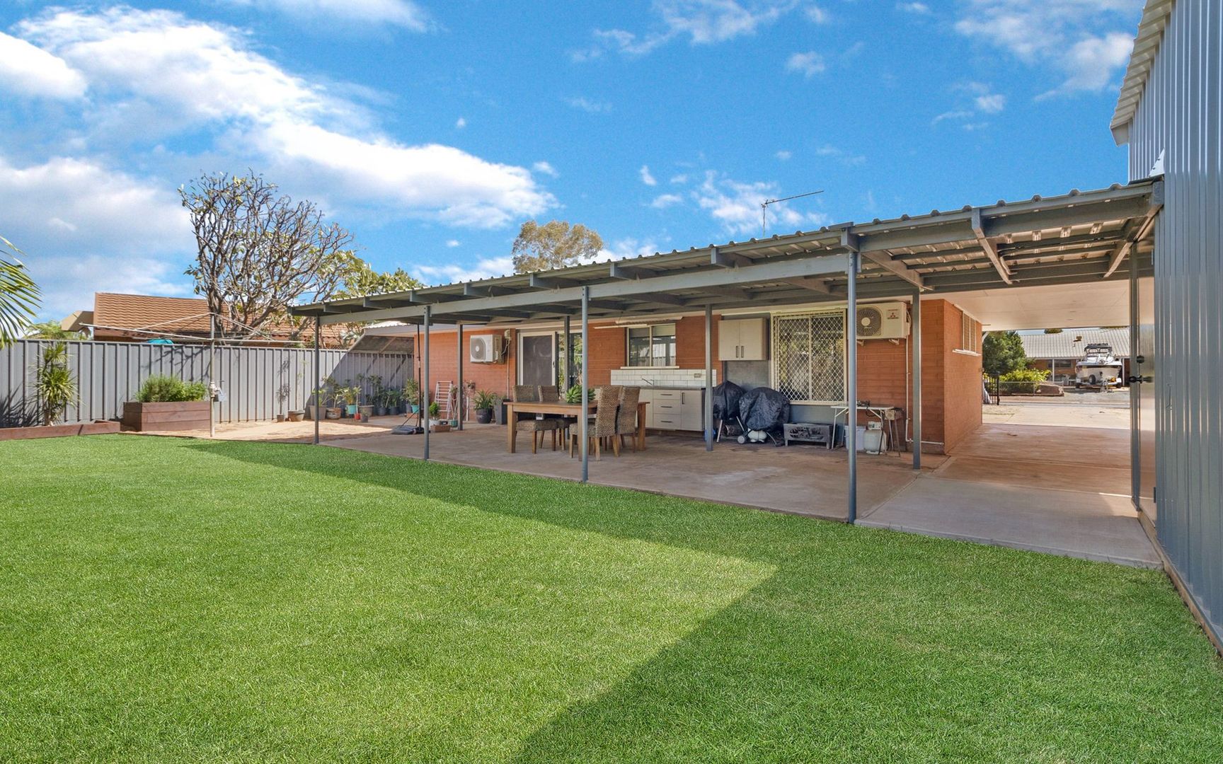 4 Gillam Place, Millars Well WA 6714 Domain