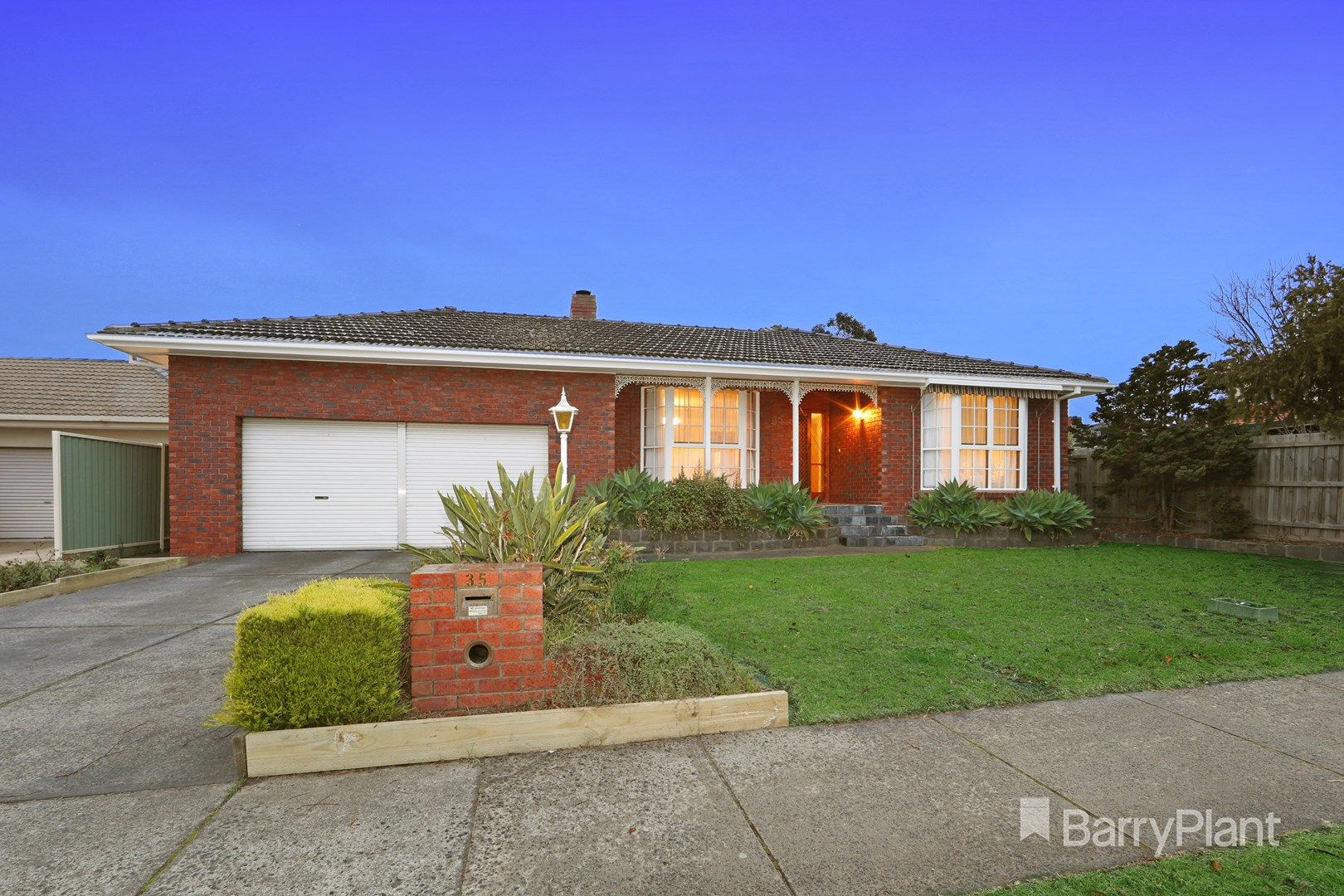 35 Turramurra Drive, Rowville VIC 3178