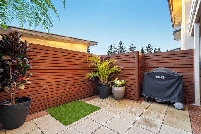 3/9 Reef Point Esplanade Scarborough 4020 - Image 6