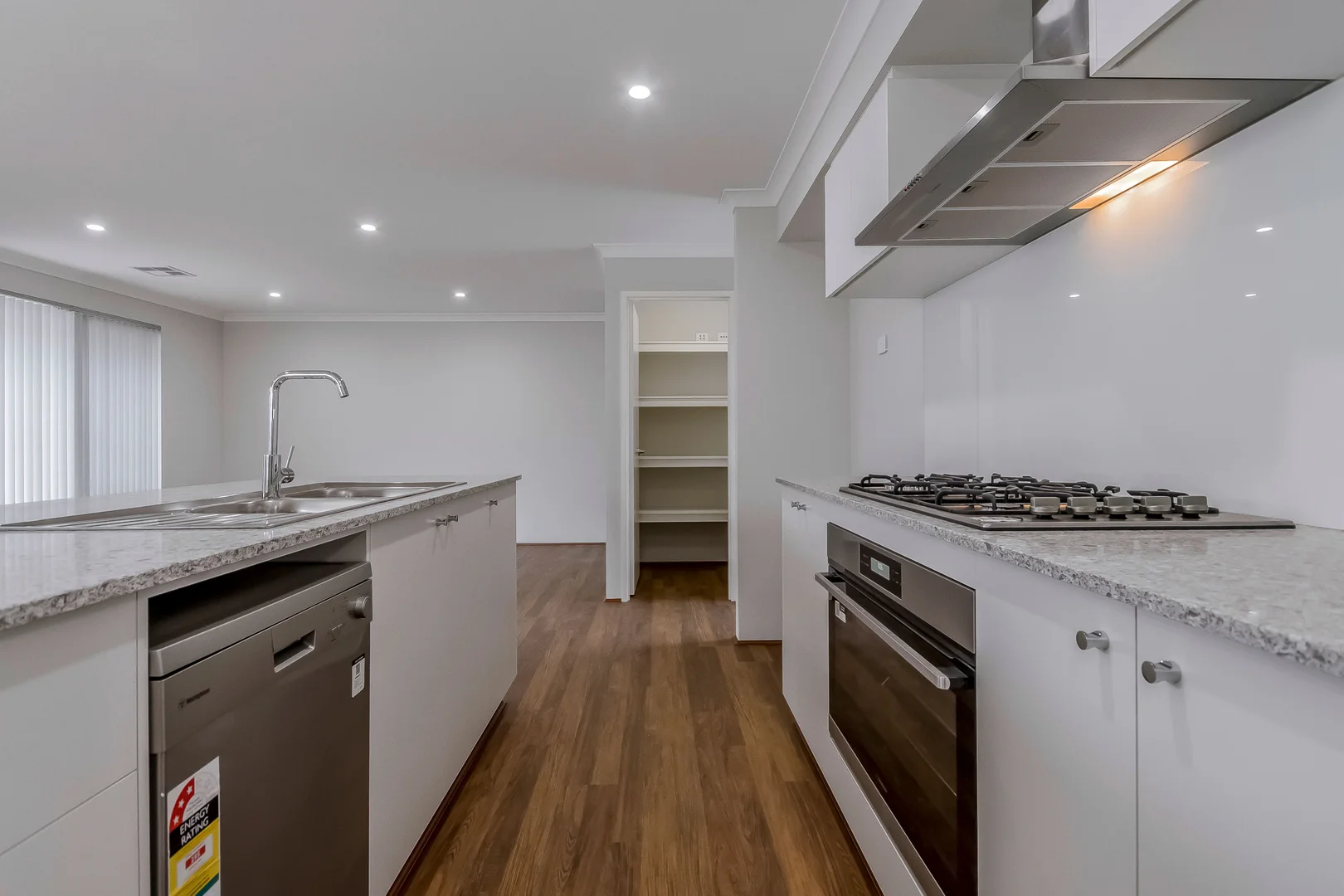 Additional image 17 of 404 Torwood Avenue, Treeby WA 6164