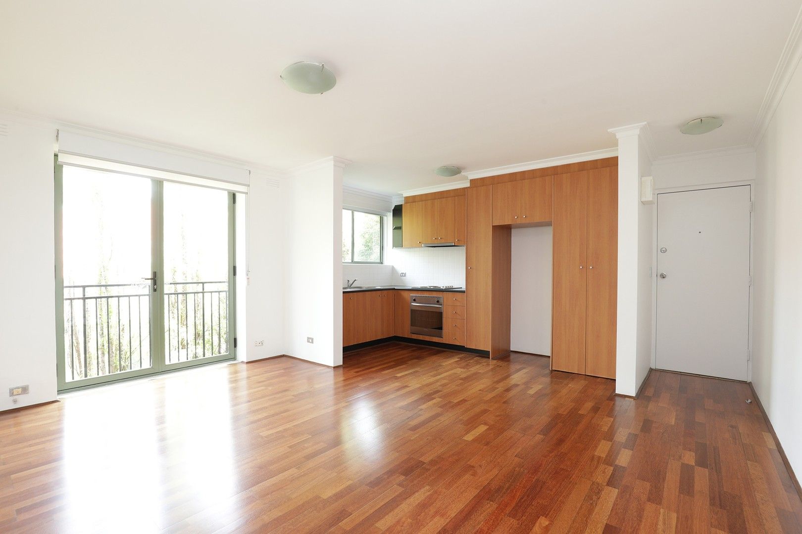 2 bedrooms Apartment / Unit / Flat in 7/30 Kemp Street THORNBURY VIC, 3071