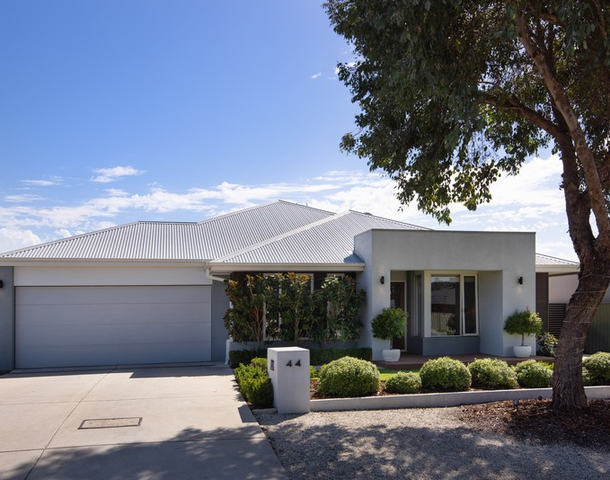 44 Lanark Drive, Junortoun VIC 3551