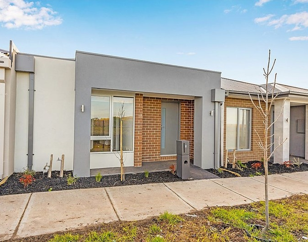 3 Notting Walk, Wyndham Vale VIC 3024