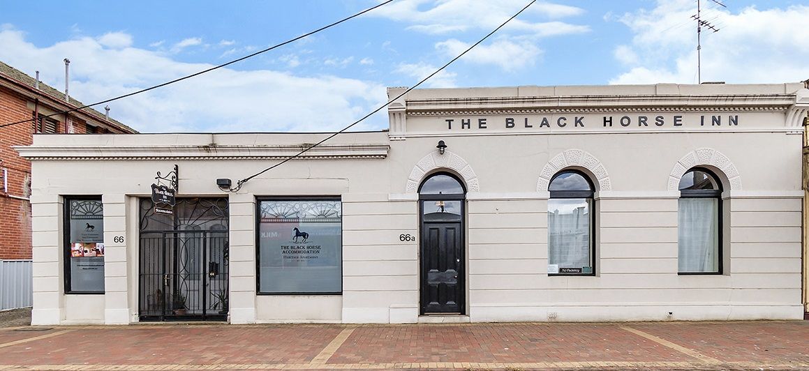 2 bedrooms House in 66 WHYTE STREET COLERAINE VIC, 3315