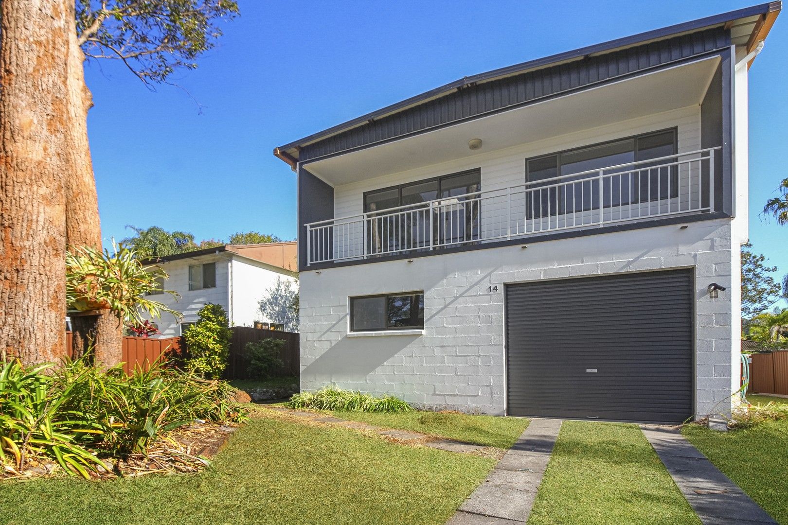3 bedrooms House in 14 Kareelah Avenue BERKELEY VALE NSW, 2261