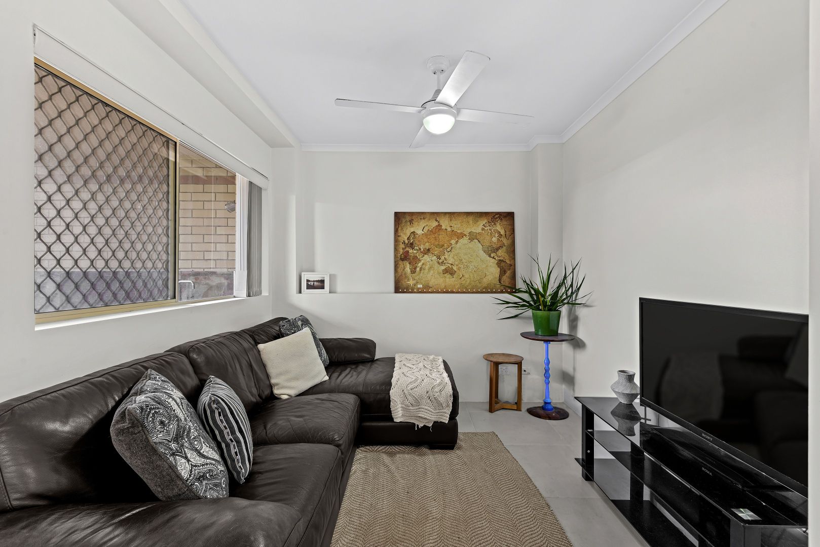 2/6 Pear Street, Greenslopes QLD 4120, Image 2