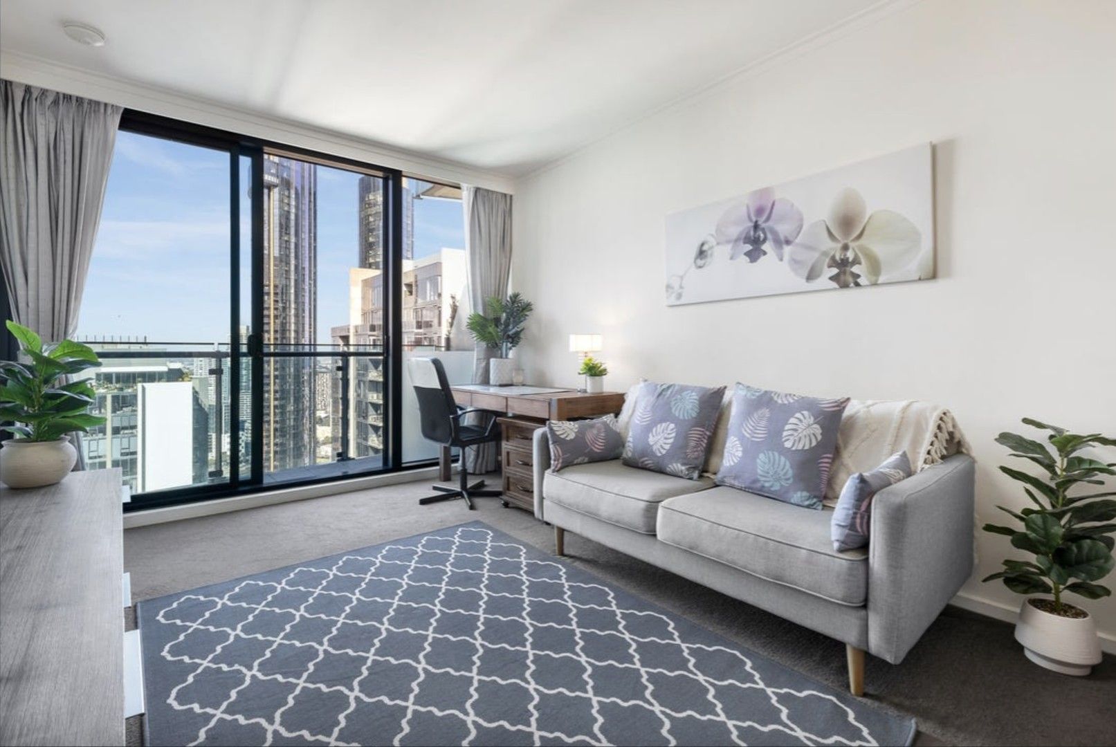 2 bedrooms Apartment / Unit / Flat in 3303/180 City Road SOUTHBANK VIC, 3006