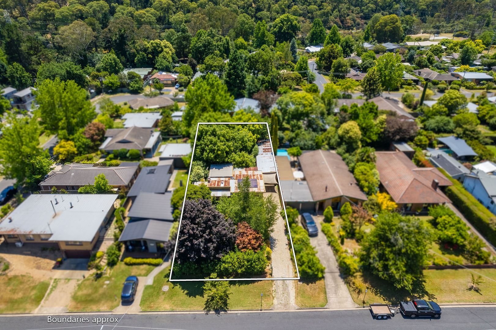 19 Mountbatten Avenue, Bright VIC 3741, Image 2