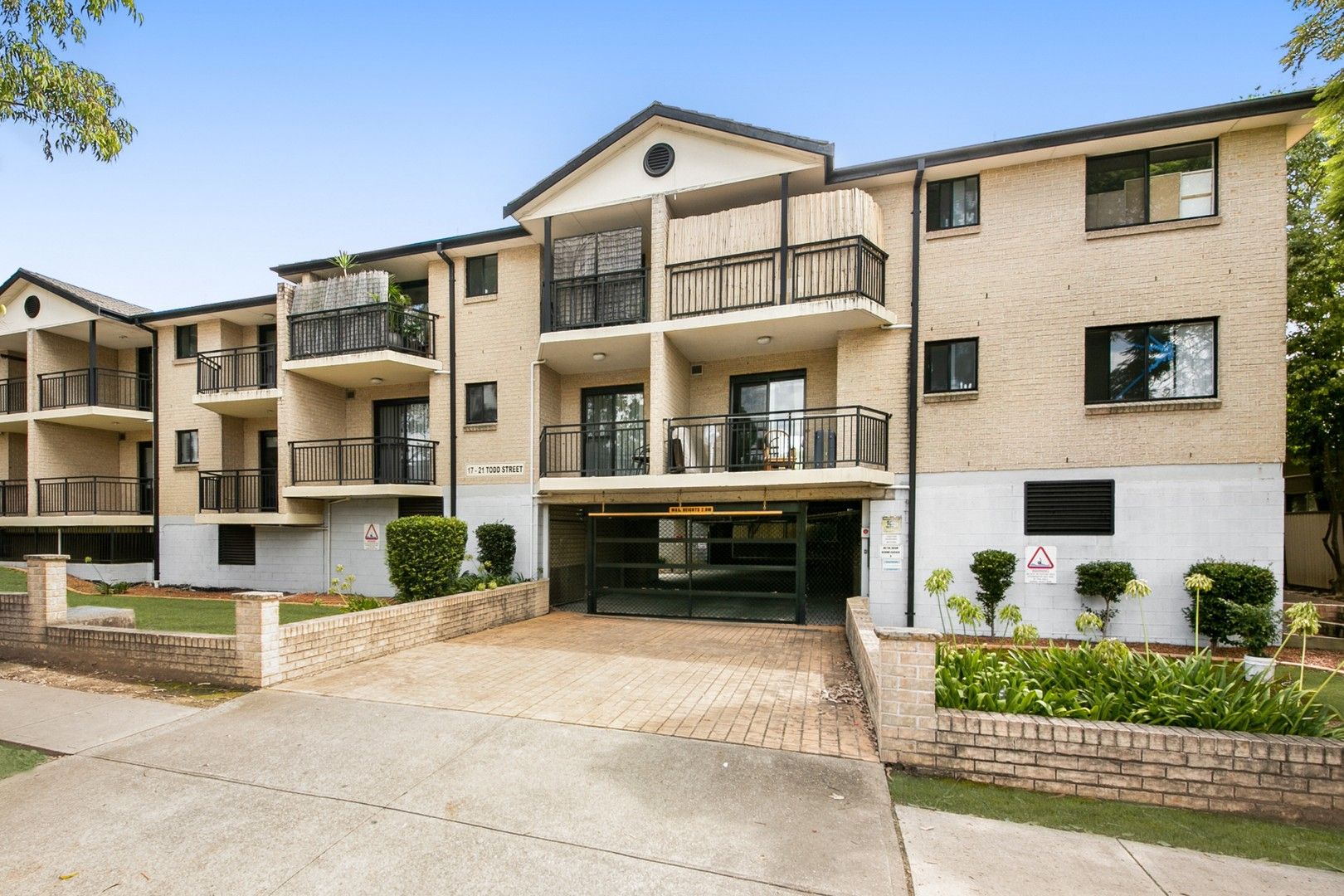 2 bedrooms Apartment / Unit / Flat in 16/17 Todd Street MERRYLANDS NSW, 2160