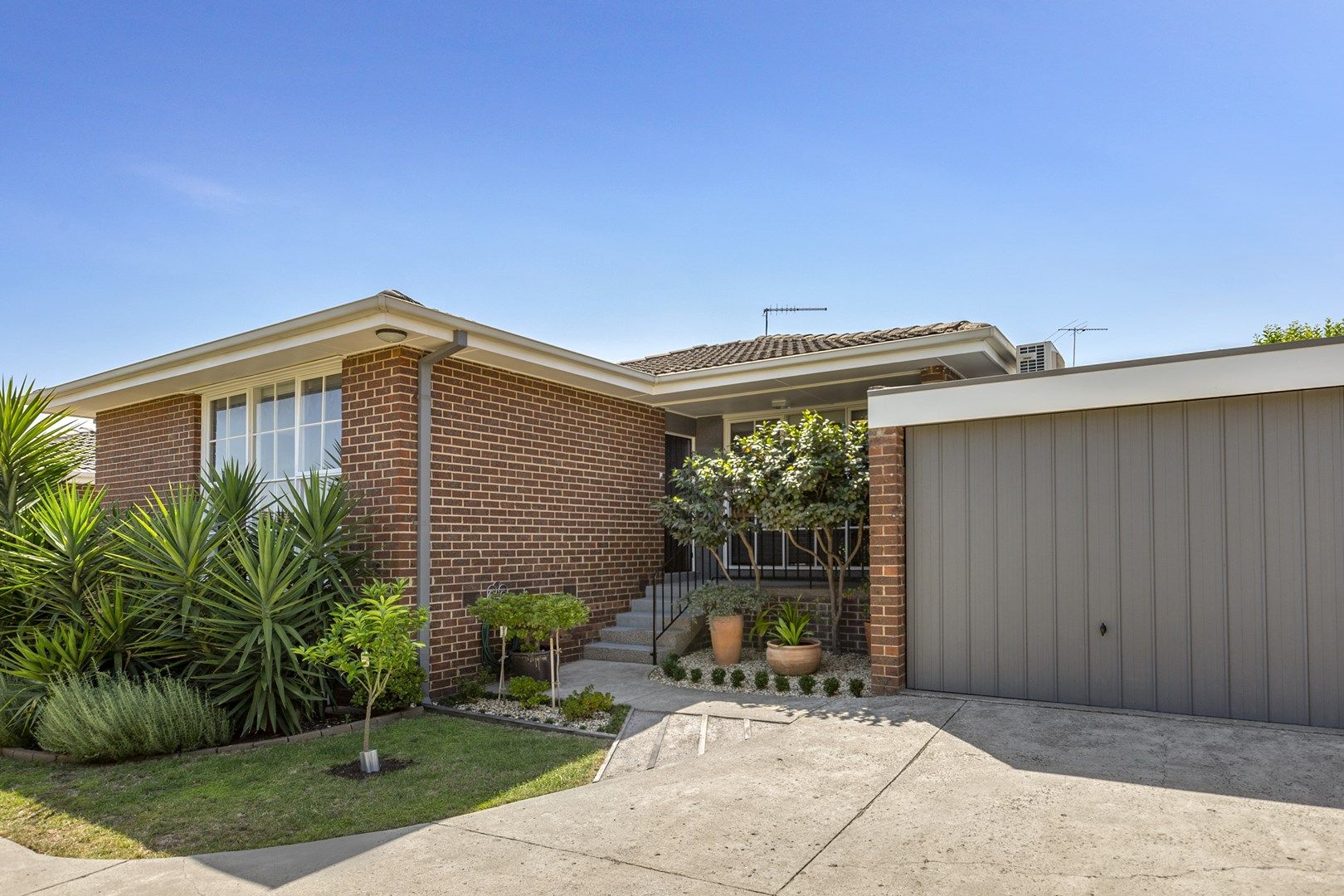 2/9 Bertram Street, Elsternwick VIC 3185, Image 2