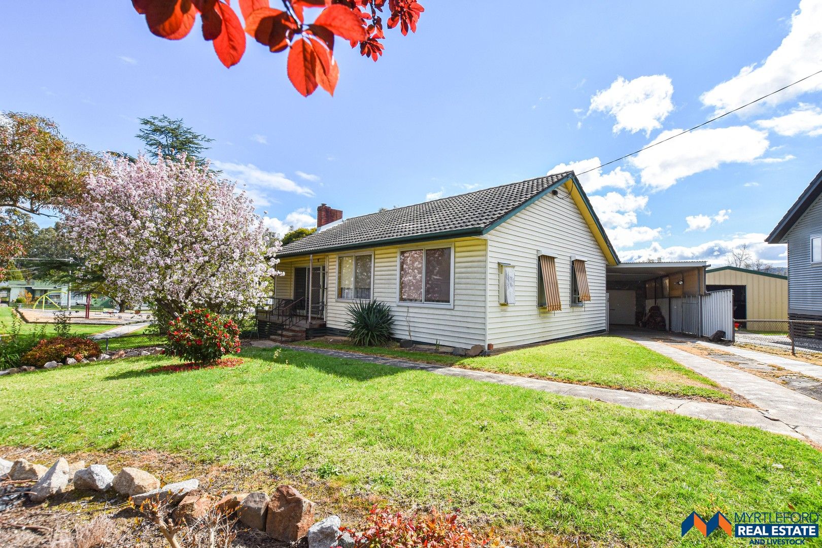 21 Ashdowne Avenue, Myrtleford VIC 3737, Image 0