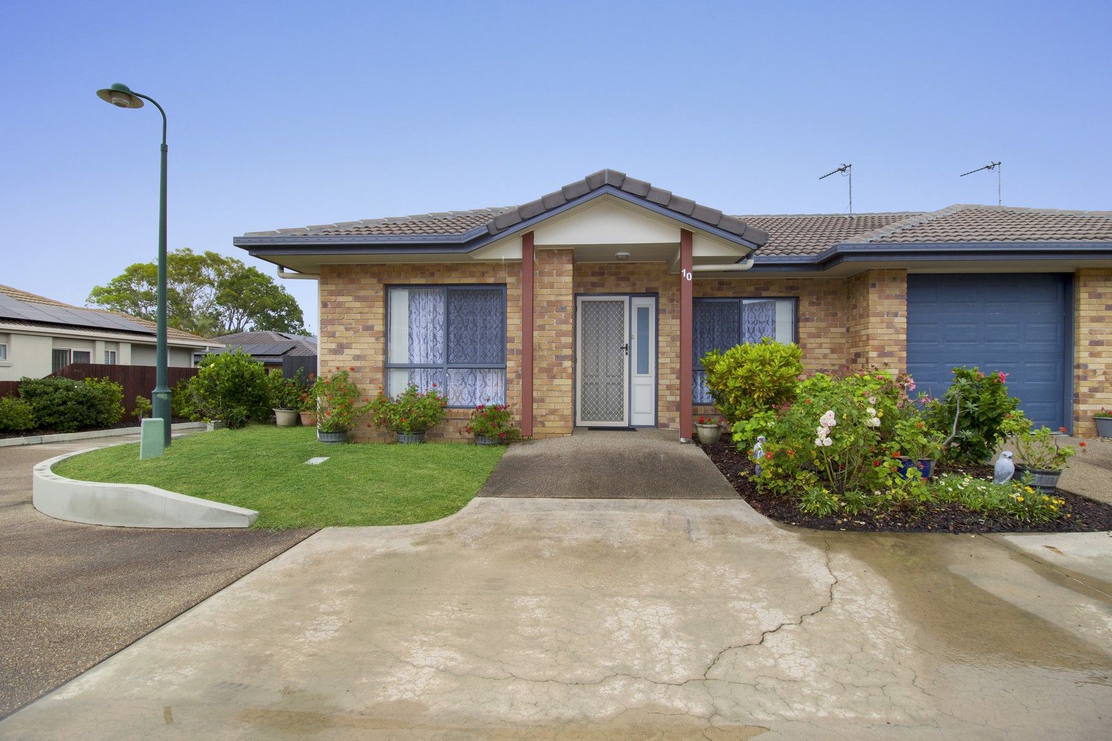 2 bedrooms House in 10/142-146 Elizabeth Street URANGAN QLD, 4655