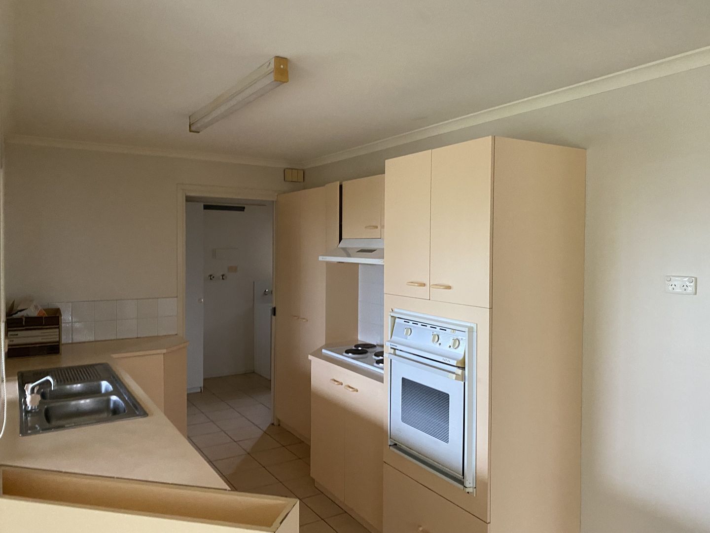 2/2 Tinonee Court, South Mackay QLD 4740 Apartment For Rent Domain