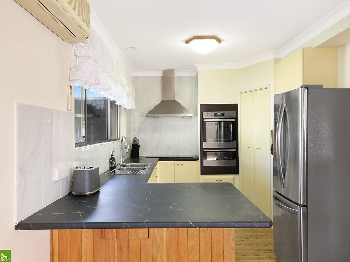 93 Koloona Avenue, Mount Keira NSW 2500, Image 1