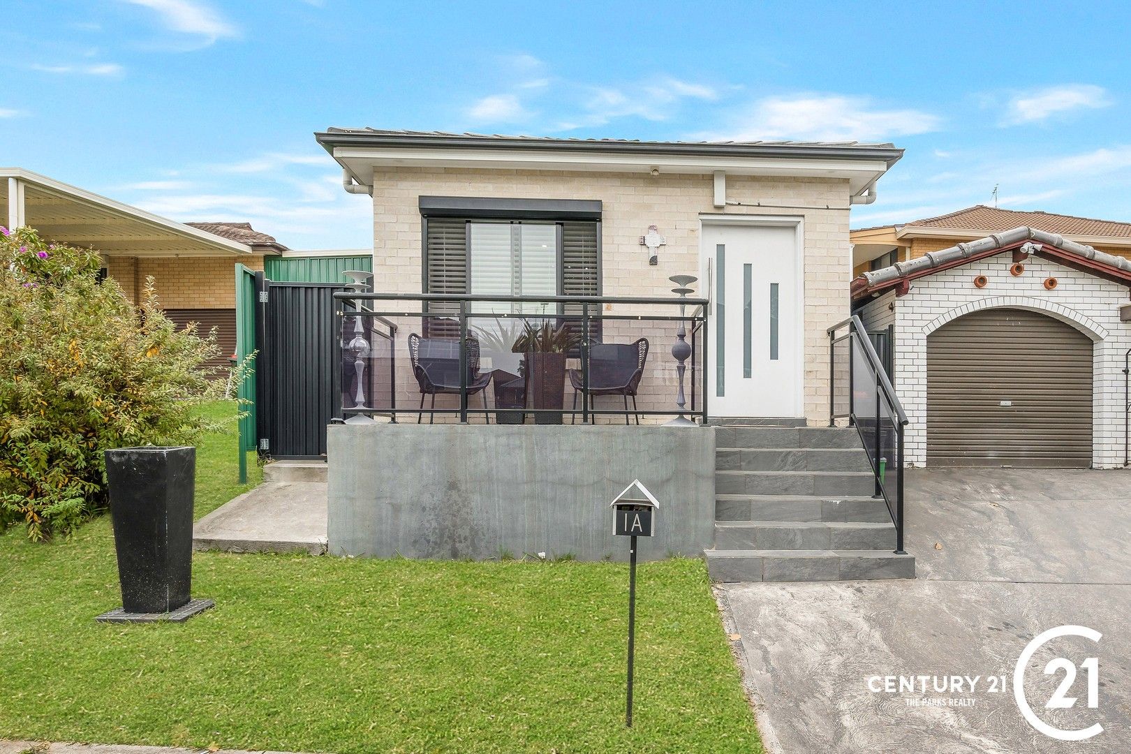 2 bedrooms Apartment / Unit / Flat in 25a Corio Road PRAIRIEWOOD NSW, 2176