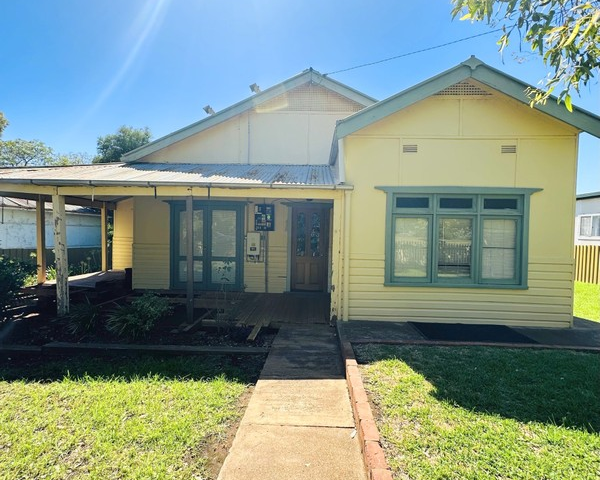 9 Gatenby Street, Condobolin NSW 2877