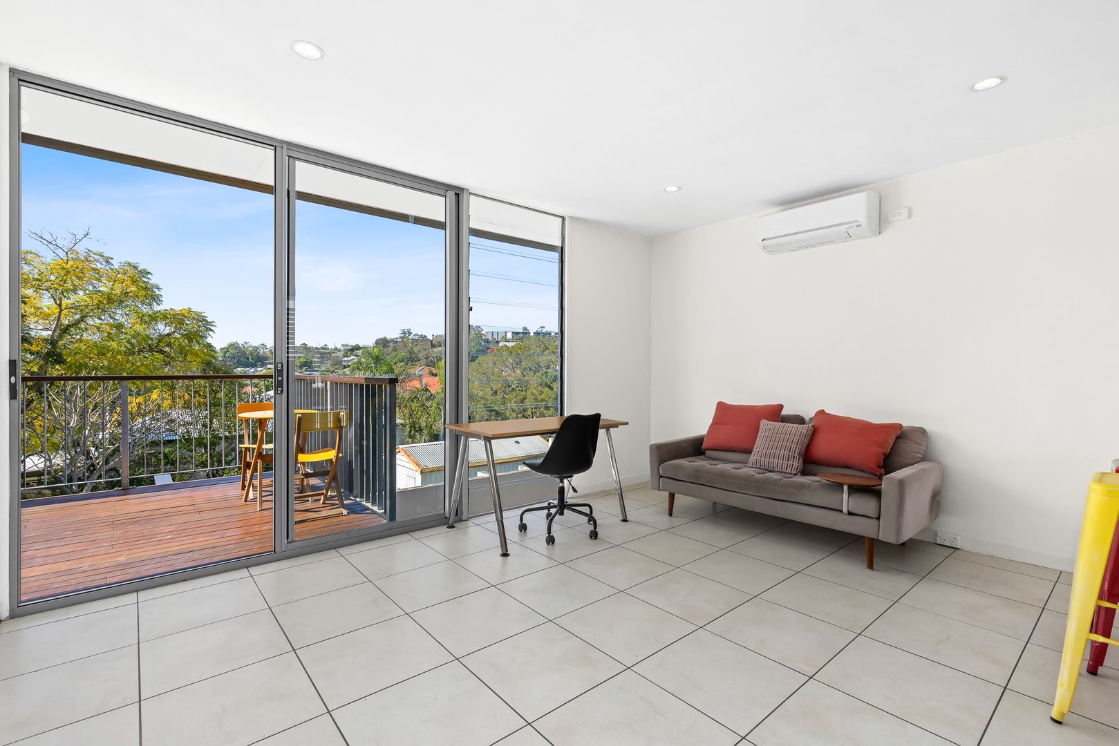 2/17 Oxford Terrace, Taringa QLD 4068, Image 2