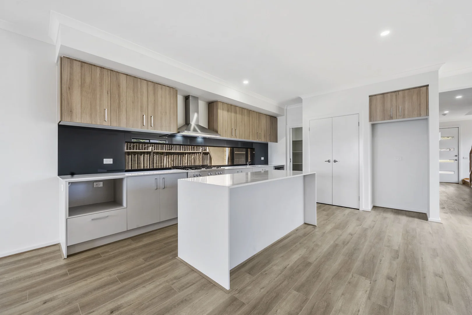 Additional image 4 of 159 Sanctuary Lakes South Boulevard, Sanctuary Lakes VIC 3030