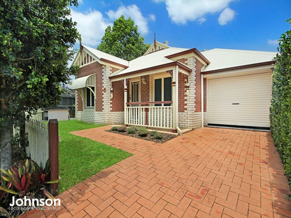 33 Mapleton Crescent, Forest Lake QLD 4078