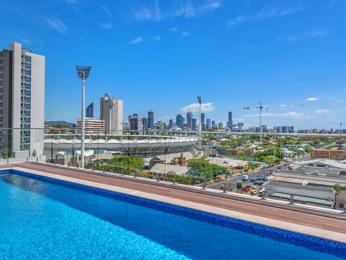 North-Facing Apartment | Sweeping Gabba Views, Rare Tandem Parking & Low BC Levies - View 3