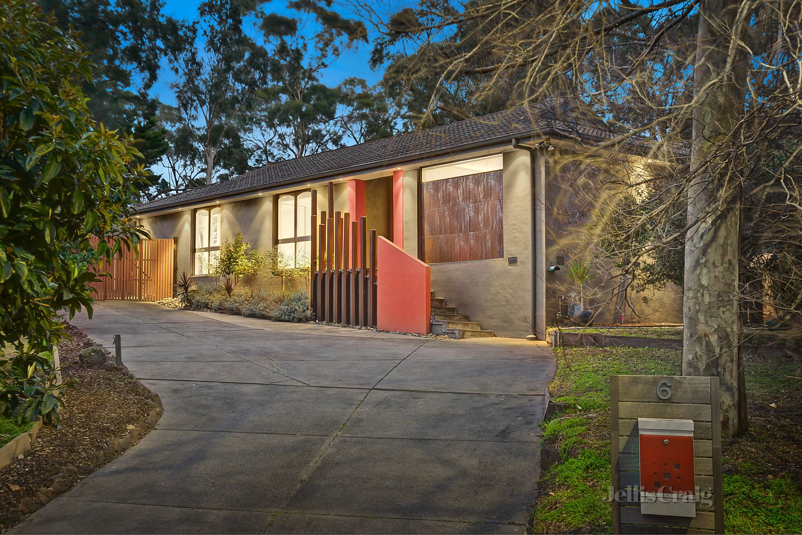 6 Iredale Court, Watsonia North VIC 3087