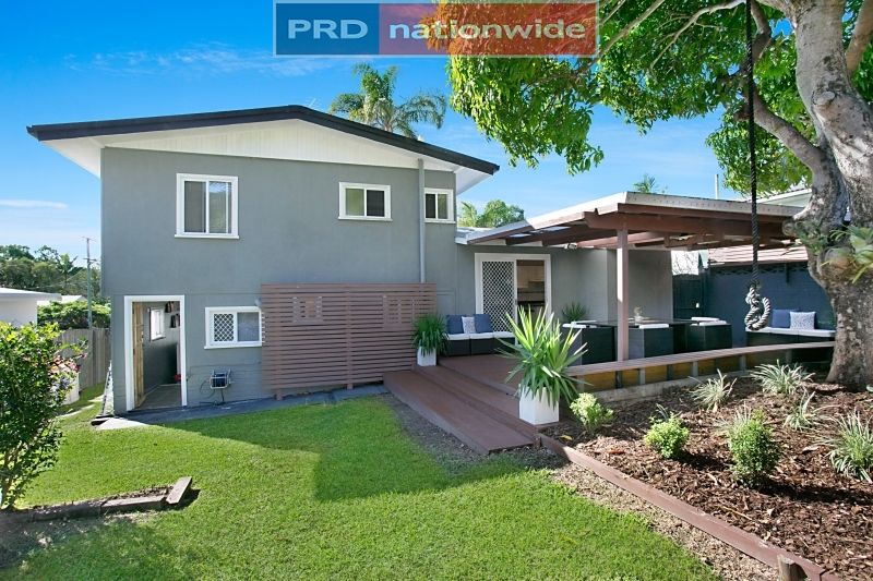 76 Kindra Avenue, Southport QLD 4215, Image 1