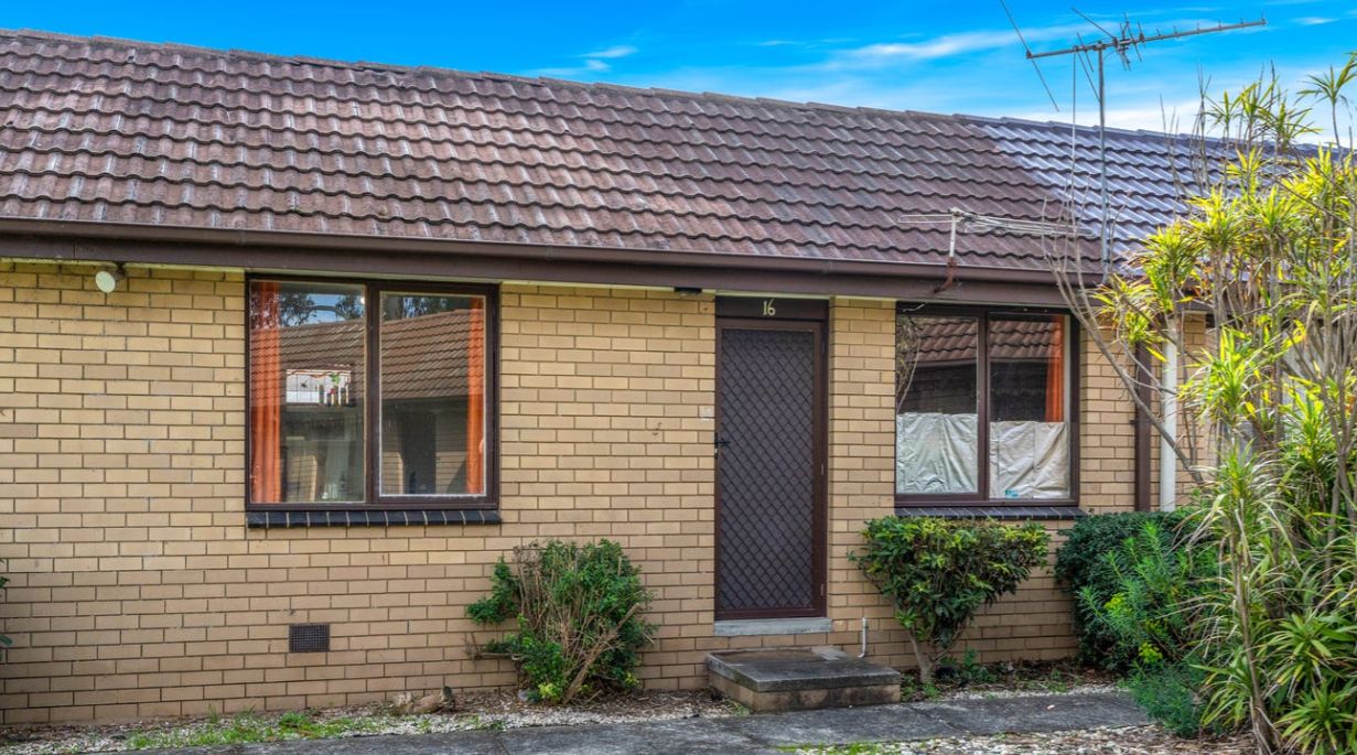 1 bedrooms Apartment / Unit / Flat in 16/9-11 Chris Court OAK PARK VIC, 3046