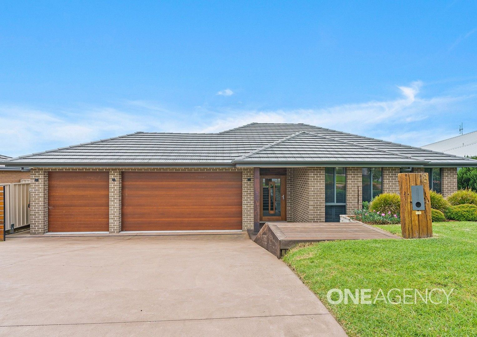 4 bedrooms House in 8 Killara Road NOWRA NSW, 2541