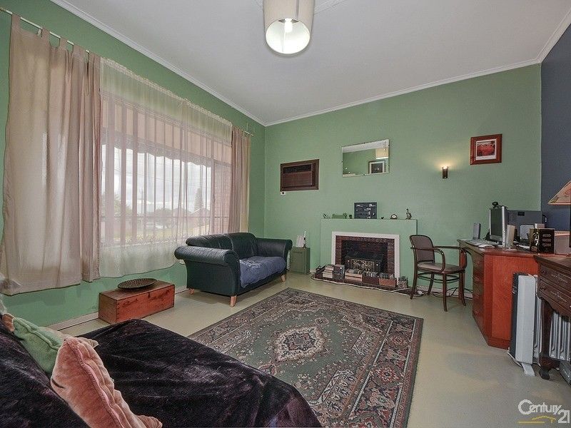 4 Bowman Crescent, Enfield SA 5085, Image 1