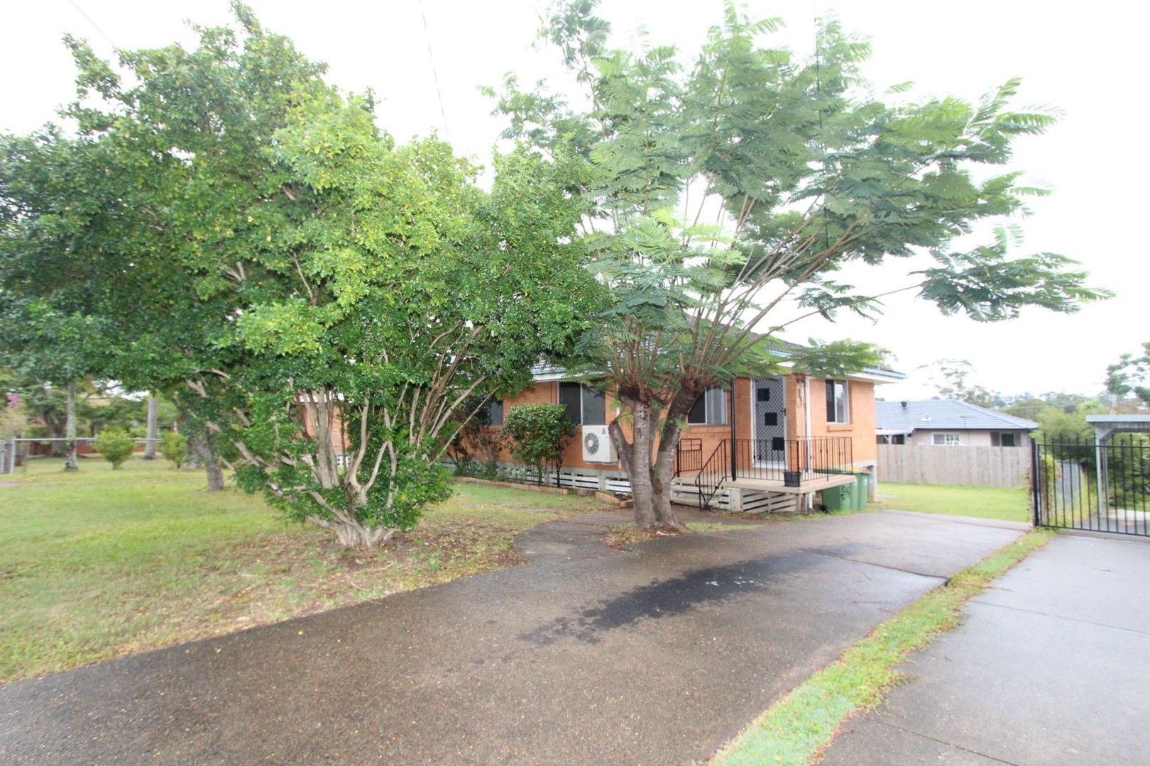 3 bedrooms House in 18 Baringa Ave St LOGAN CENTRAL QLD, 4114