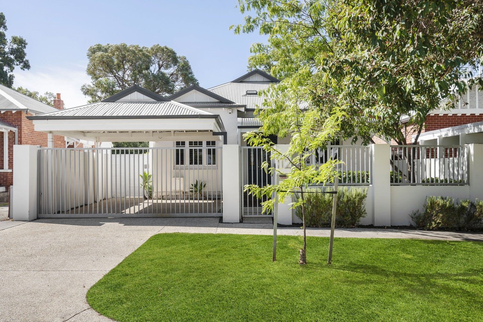 5 bedrooms House in 112 Gloster Street SUBIACO WA, 6008