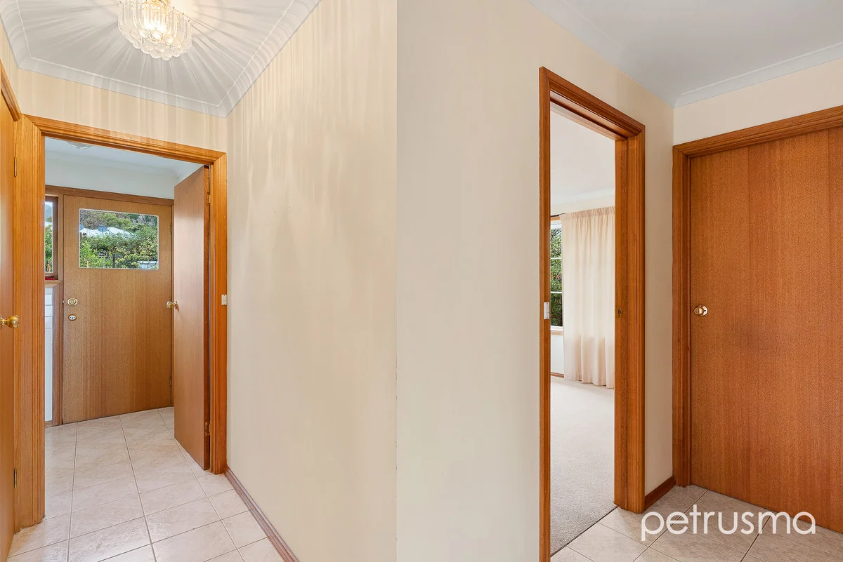 Additional image 12 of 3/62 Giblin Street, Lenah Valley TAS 7008