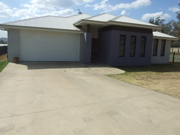 22 Naomi Drive, Crows Nest QLD 4355