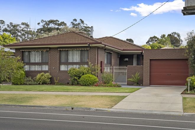 Picture of 244 Mackenzie Street West, KANGAROO FLAT VIC 3555