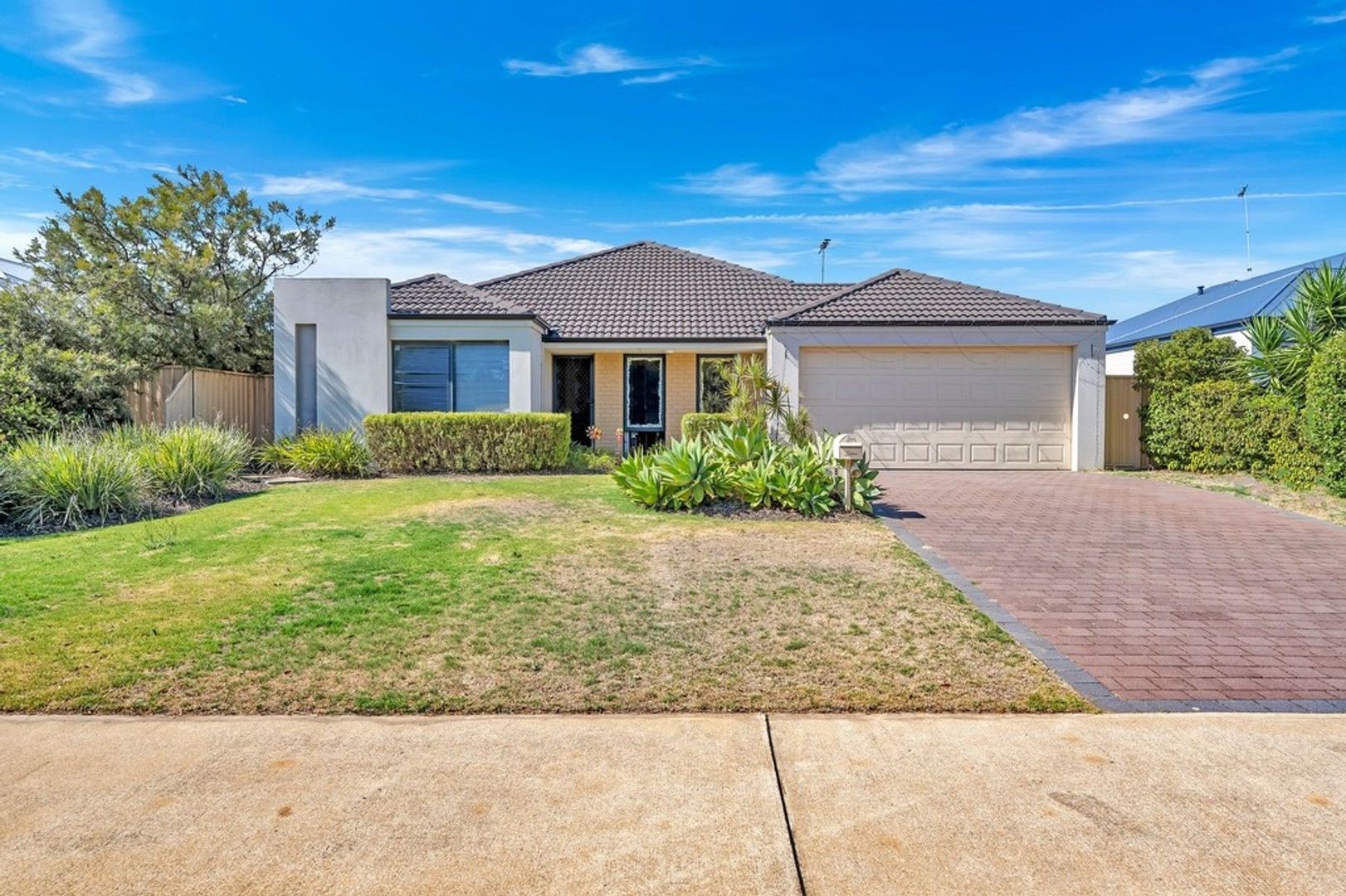 4 bedrooms House in 8 Padbury Road PINJARRA WA, 6208