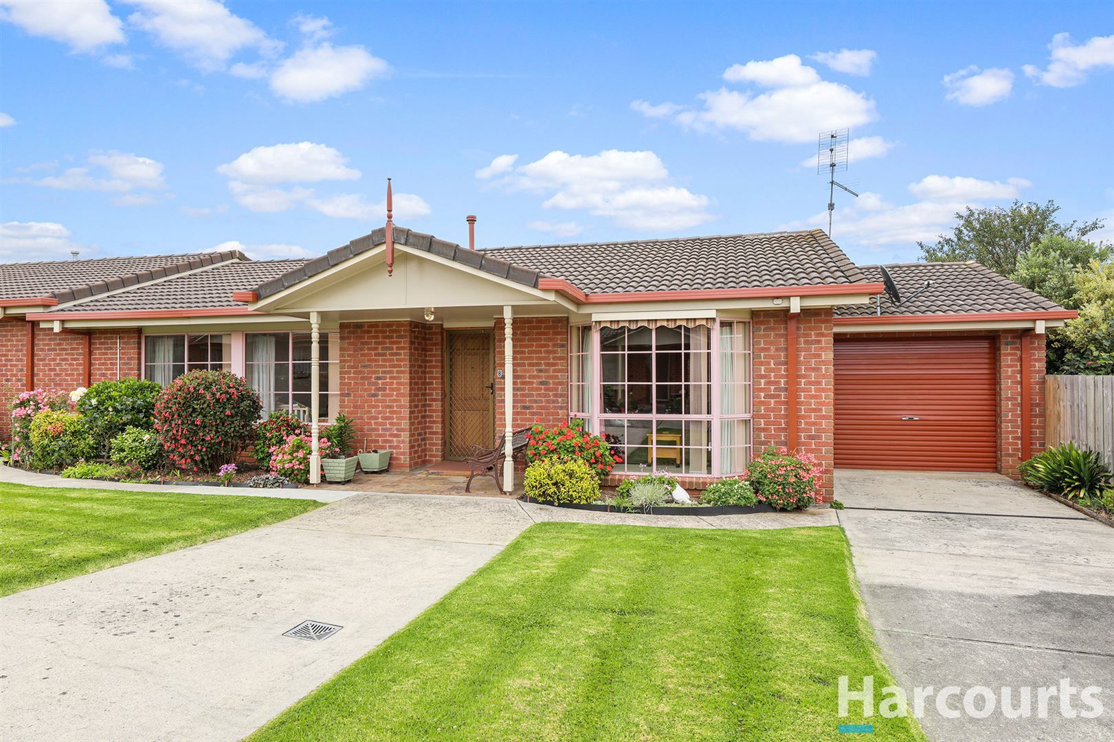 8/26 Young Street, Drouin VIC 3818, Image 1