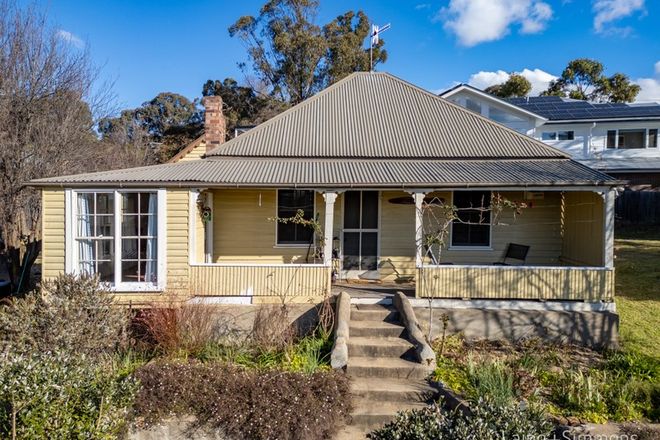 Picture of 4 Burgess Street, ARMIDALE NSW 2350