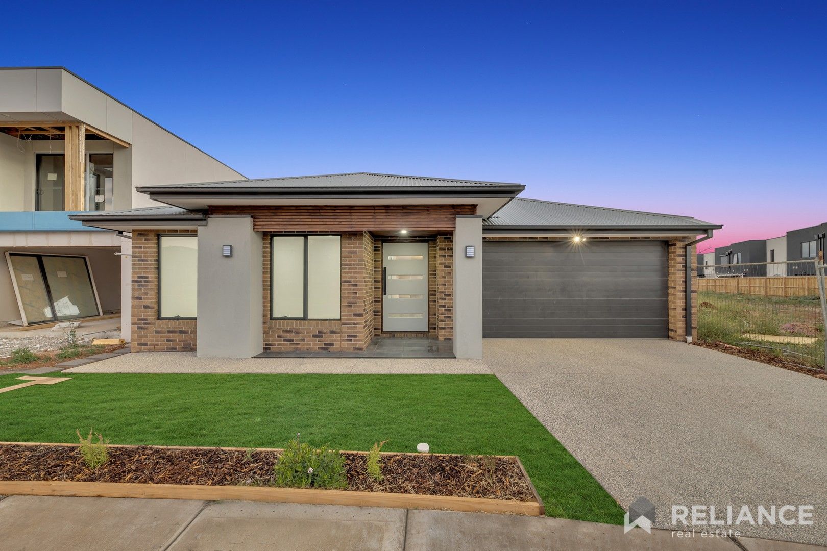 4 bedrooms House in 6 Alisma Avenue DEANSIDE VIC, 3336